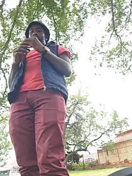 Snapshot of bull_Giant chatting on February 2025 10:29:01 AM bull Giant online show from February 2025 10:29:01 AM