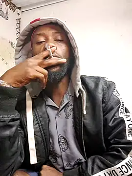 Snapshot of bull_Giant chatting on March 2025 08:34:01 PM bull Giant online show from March 2025 08:34:01 PM