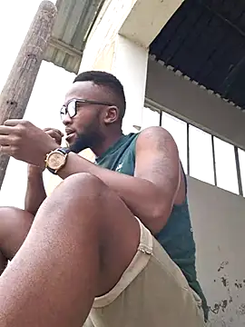 Snapshot of bull_Giant chatting on September 2025 01:49:02 PM bull Giant online show from September 2025 01:49:02 PM