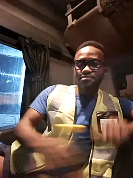 Snapshot of bull_Giant chatting on October 2025 08:52:02 PM bull Giant online show from October 2025 08:52:02 PM