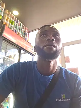 Snapshot of bull_Giant chatting on October 2025 01:07:01 PM bull Giant online show from October 2025 01:07:01 PM