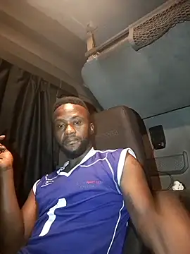 Snapshot of bull_Giant chatting on November 2025 07:16:01 PM bull Giant online show from November 2025 07:16:01 PM