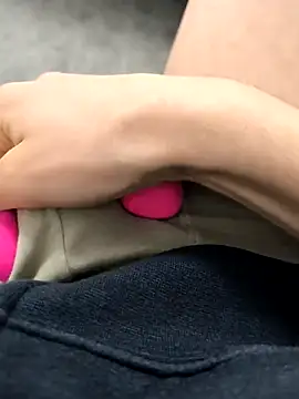 Snapshot of geilehecke1 chatting on January 2025 05:32:01 PM geilehecke1 online show from January 2025 05:32:01 PM