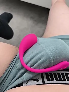 Snapshot of geilehecke1 chatting on October 2025 05:02:02 PM geilehecke1 online show from October 2025 05:02:02 PM