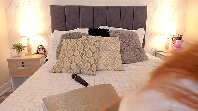 Snapshot of CyntiaAdams chatting on September 2025 02:16:01 PM CyntiaAdams online show from September 2025 02:16:01 PM