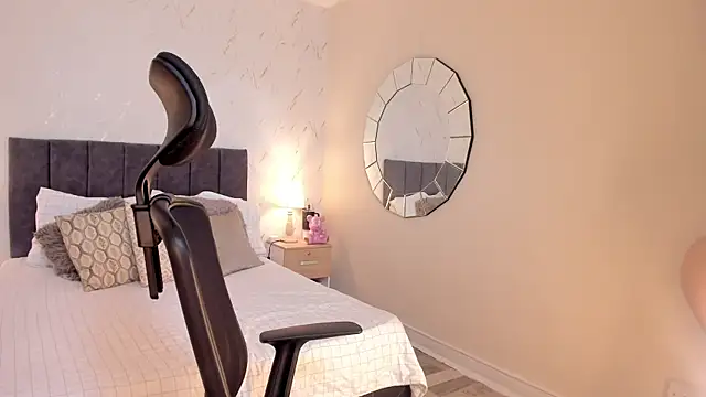 Snapshot of CyntiaAdams chatting on September 2025 03:12:02 PM CyntiaAdams online show from September 2025 03:12:02 PM