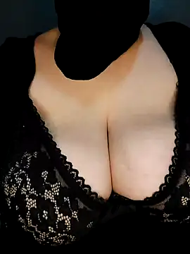 Snapshot of tota_ chatting on January 2025 03:32:01 PM tota online show from January 2025 03:32:01 PM