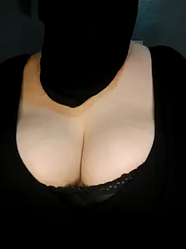 Snapshot of tota_ chatting on February 2025 07:41:01 PM tota online show from February 2025 07:41:01 PM