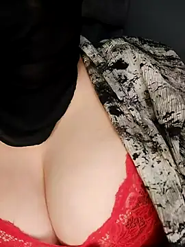 Snapshot of tota_ chatting on March 2025 10:48:02 PM tota online show from March 2025 10:48:02 PM