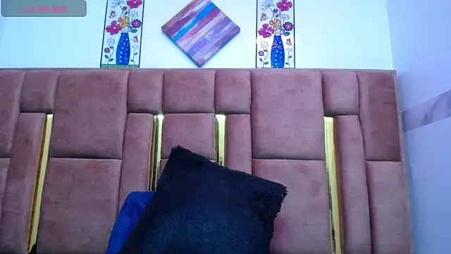 HORNET  online show from December 2024 07:53:02 PM