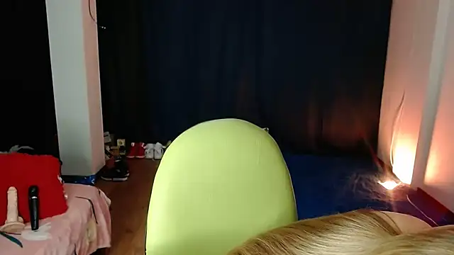 shirly vannicelli online show from October 2025 02:44:01 AM