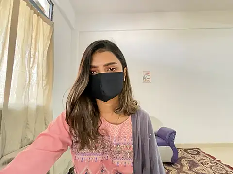 Snapshot of MaYaa__11 chatting on December 2024 04:56:02 AM MaYaa 11 online show from December 2024 04:56:02 AM