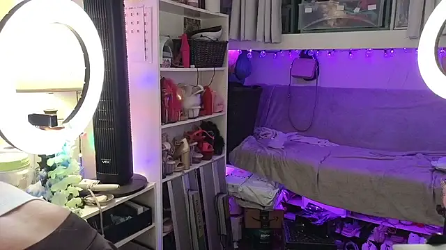 Snapshot of cunty_tranny_lydia chatting on November 2025 04:00:01 AM cunty tranny lydia online show from November 2025 04:00:01 AM