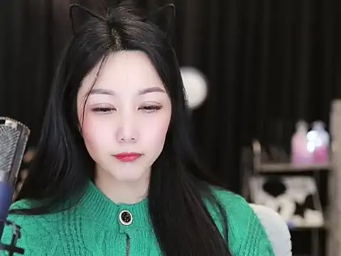 Nuyoah-77 online show from February 2025 06:26:02 PM