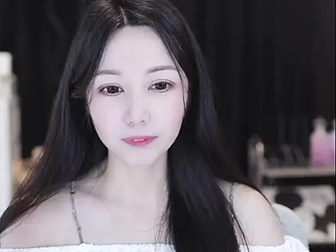 Nuyoah-77 online show from May 2026 04:07:01 AM