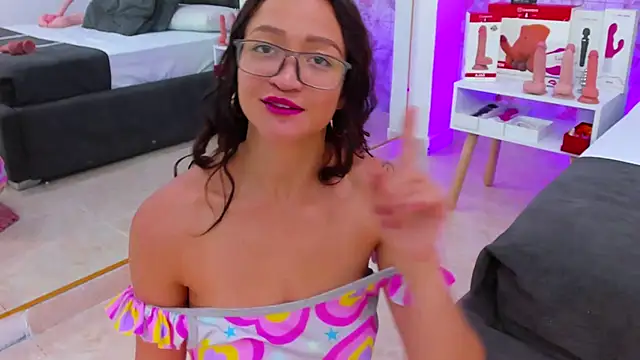 SaaraBrown online show from January 2025 04:02:02 PM