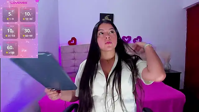 Snapshot of Alice_Summer1 chatting on January 2026 09:06:02 PM Alice Summer1 online show from January 2026 09:06:02 PM