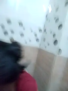 Hotty-Divya online show from September 2025 01:18:01 AM