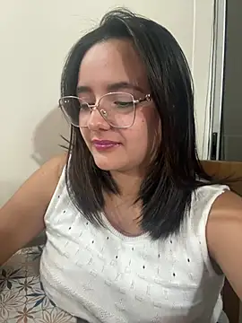 Snapshot of kae_styles chatting on February 2026 04:32:01 AM kae styles online show from February 2026 04:32:01 AM