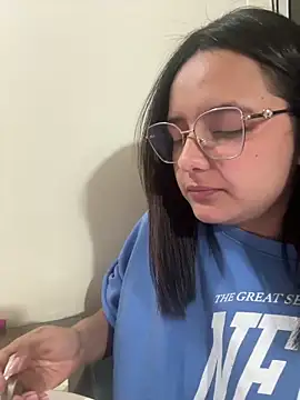 Snapshot of kae_styles chatting on February 2026 05:00:02 AM kae styles online show from February 2026 05:00:02 AM