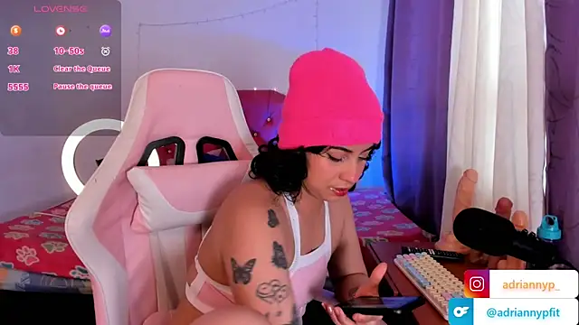 adriannyp 1 online show from September 2025 01:04:01 PM