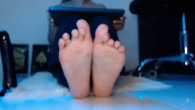 Snapshot of latinfeet-qos chatting on December 2024 05:42:01 AM latinfeet-qos online show from December 2024 05:42:01 AM