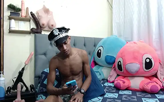 Snapshot of Ryan_Vergon chatting on March 2025 01:11:01 AM Ryan Vergon online show from March 2025 01:11:01 AM