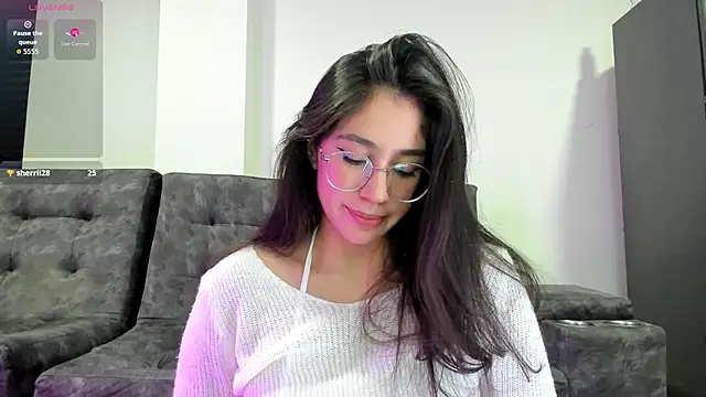 Snapshot of emmadiaz1 chatting on October 2025 04:02:02 AM emmadiaz1 online show from October 2025 04:02:02 AM