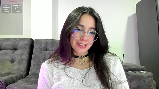 emmadiaz1 online show from November 2025 04:18:01 AM