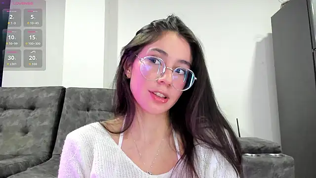 emmadiaz1 online show from December 2025 04:18:02 AM