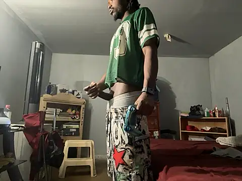 SluttyLyfe4L online show from July 2026 11:33:01 PM