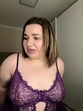 Snapshot of Leya__Droit chatting on January 2025 10:13:02 PM Leya Droit online show from January 2025 10:13:02 PM