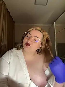 Snapshot of Leya__Droit chatting on February 2025 01:10:01 AM Leya Droit online show from February 2025 01:10:01 AM