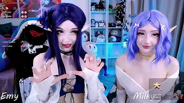 Snapshot of _Sparkland_ chatting on September 2025 06:24:01 PM Sparkland online show from September 2025 06:24:01 PM