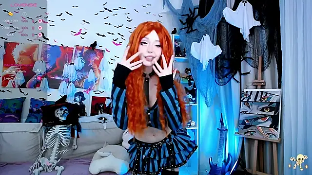 Snapshot of _Sparkland_ chatting on November 2025 08:54:02 PM Sparkland online show from November 2025 08:54:02 PM