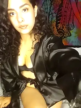 Snapshot of Mianocturn chatting on February 2025 05:05:02 AM Mianocturn online show from February 2025 05:05:02 AM