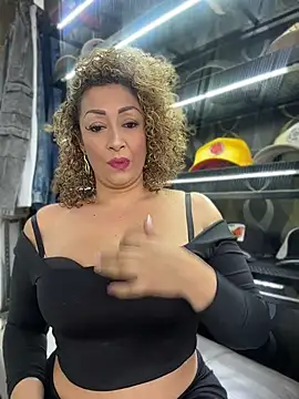 Katti Barrera online show from June 2026 09:13:01 PM