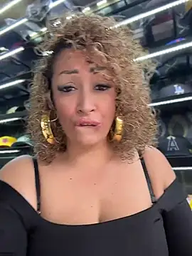 Katti Barrera online show from June 2026 05:58:02 PM