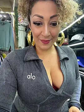 Katti Barrera online show from July 2026 08:26:01 PM