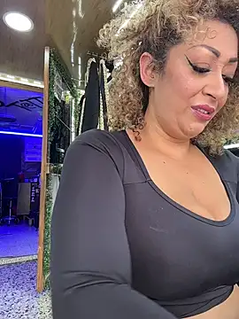 Katti Barrera online show from July 2026 07:07:01 PM