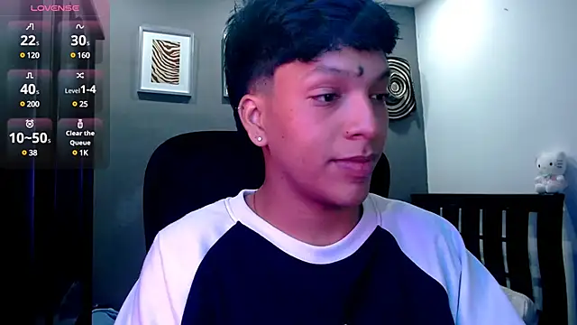 Snapshot of Xander_bonnet1 chatting on January 2025 12:25:02 PM Xander bonnet1 online show from January 2025 12:25:02 PM