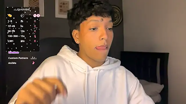 Snapshot of Xander_bonnet1 chatting on February 2025 02:04:01 PM Xander bonnet1 online show from February 2025 02:04:01 PM