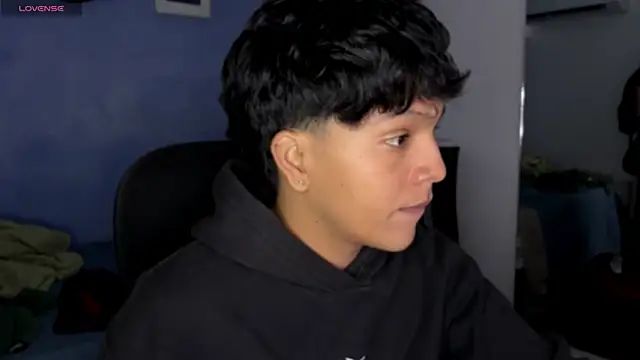 Snapshot of Xander_bonnet1 chatting on October 2025 03:11:02 PM Xander bonnet1 online show from October 2025 03:11:02 PM