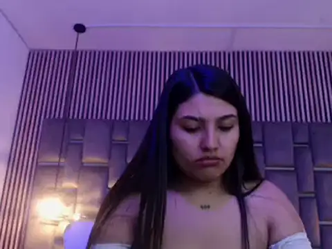 Snapshot of SarahStones chatting on July 2026 09:06:02 PM SarahStones online show from July 2026 09:06:02 PM