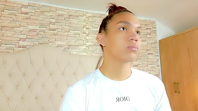 Sara-Smith- online show from July 2026 11:12:01 AM