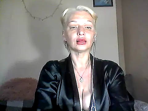 MaryJane441 online show from May 2026 08:25:01 PM