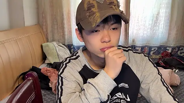 Snapshot of xiaottt1918 chatting on January 2025 08:29:01 AM xiaottt1918 online show from January 2025 08:29:01 AM