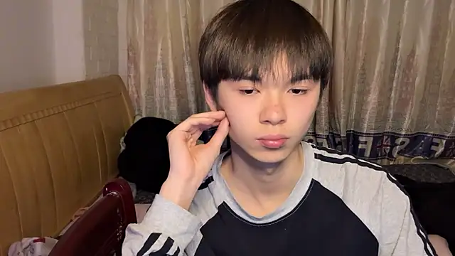 Snapshot of xiaottt1918 chatting on January 2025 12:40:01 PM xiaottt1918 online show from January 2025 12:40:01 PM