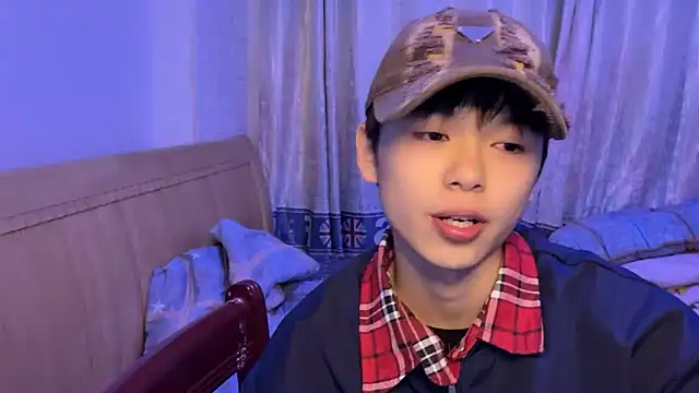 Snapshot of xiaottt1918 chatting on January 2025 05:11:02 PM xiaottt1918 online show from January 2025 05:11:02 PM