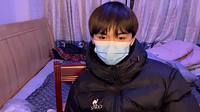 Snapshot of xiaottt1918 chatting on January 2025 03:39:02 PM xiaottt1918 online show from January 2025 03:39:02 PM